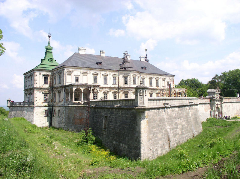 zamek zlotej podkowy